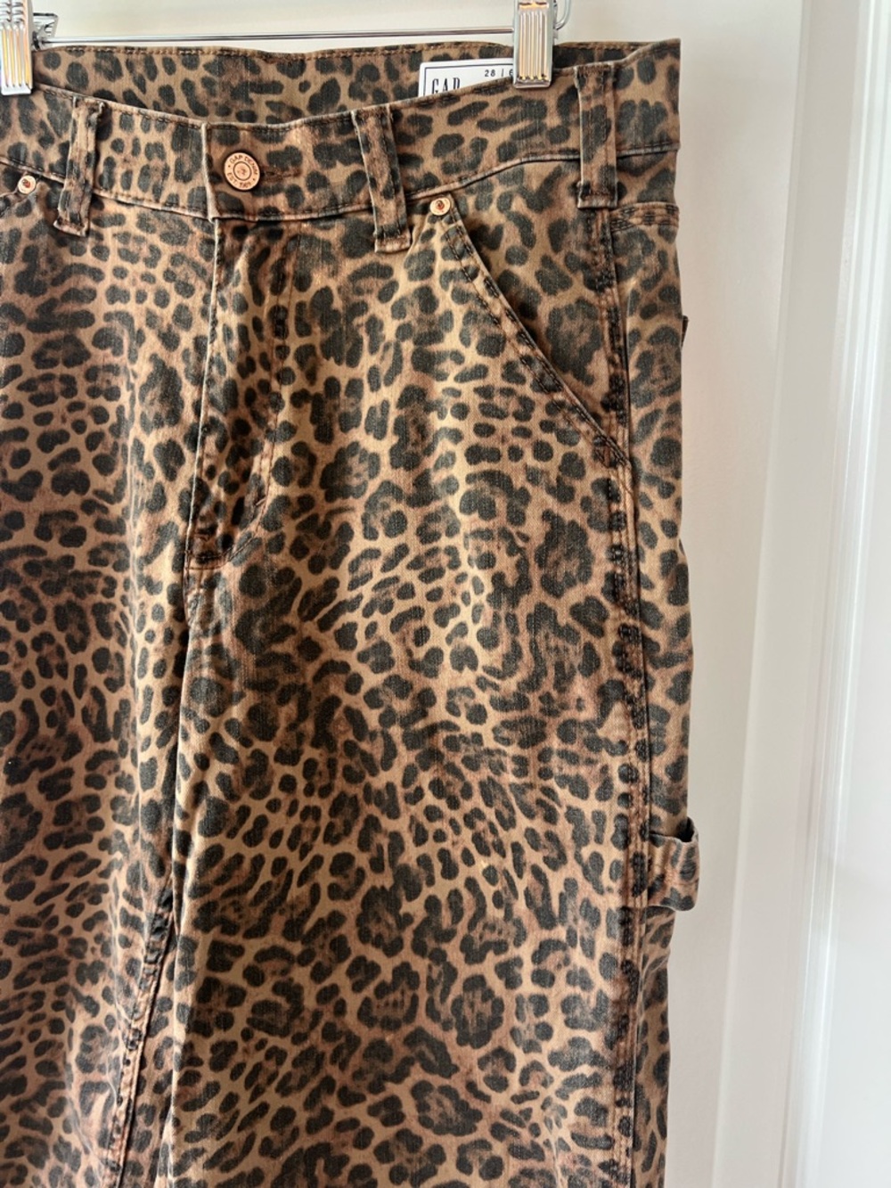 Gap Brown Leopard Print Carpenter Pants Straight Leg Mid Rise Utility Size 4/28 - Picture 3 of 12